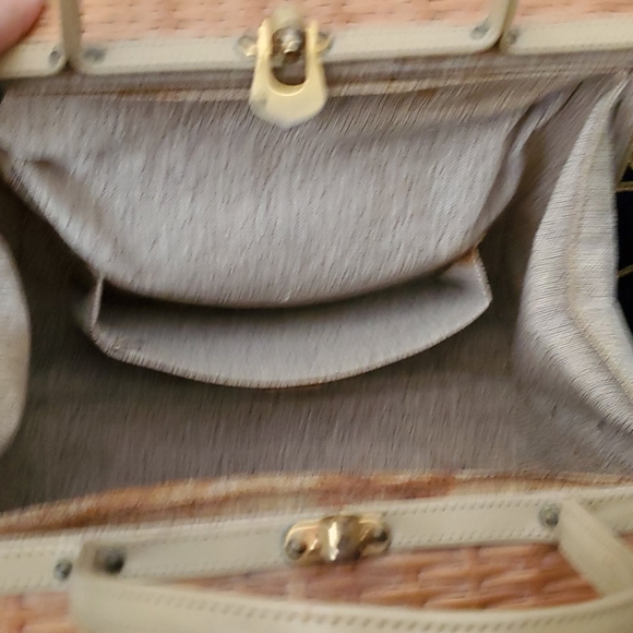 Vintage Bamboo Purse - Picture 5 of 6